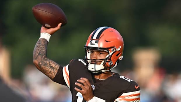 Cleveland Browns quarterback Dorian Thompson-Robinson